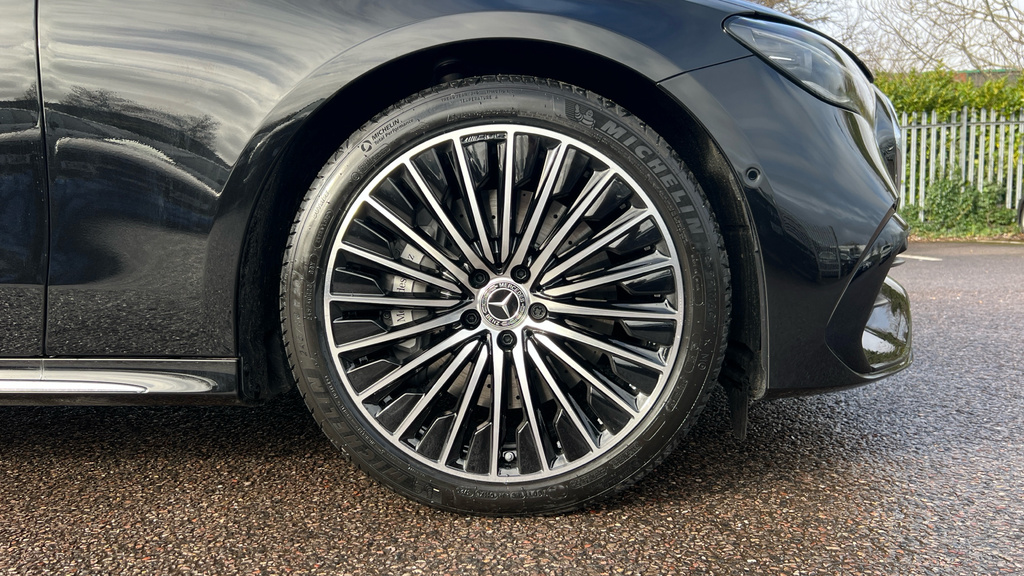 Mercedes-Benz E Class E220d Amg Line Premium Plus Estate Black #5