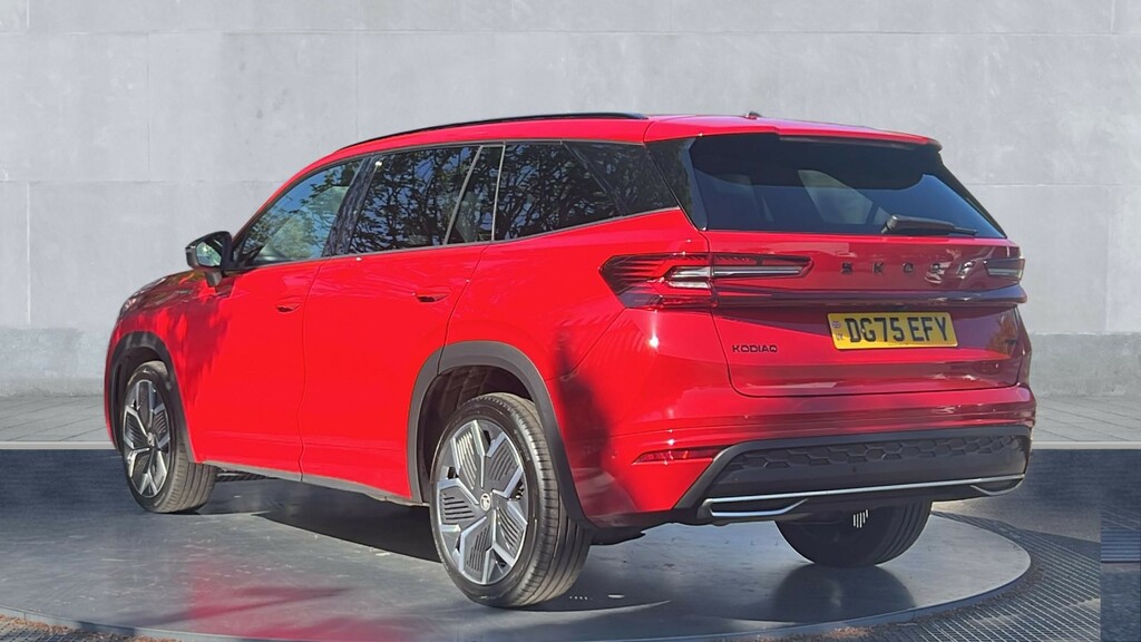 Skoda Kodiaq Kodiaq 2.0 Tdi 193 Sportline 4X4 Dsg 7 Seat DG75EFY Red #3