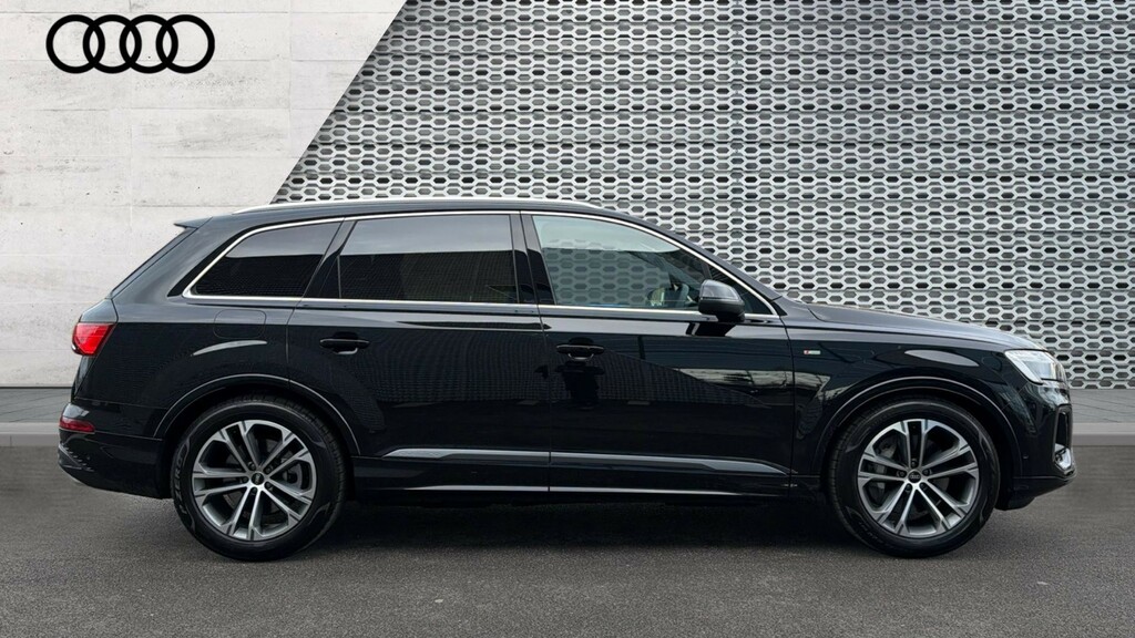 Audi Q7 Audi Q7 Suv S Line Tfsi Quattro 340 Ps Tiptronic GN26WHZ Black #4