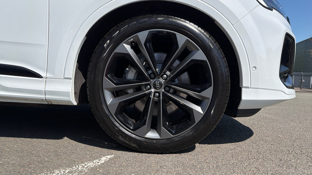 Audi Q7 Q7 3.0 Tfsi Quattro 340 Black Edition Tiptroni KR75HKL White #5