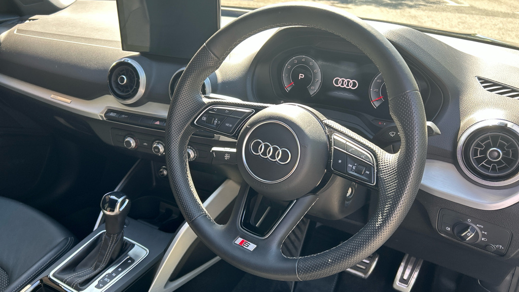 Audi Q2 Q2 35 Tfsi S Line S Tronic YD24RCJ Black #6