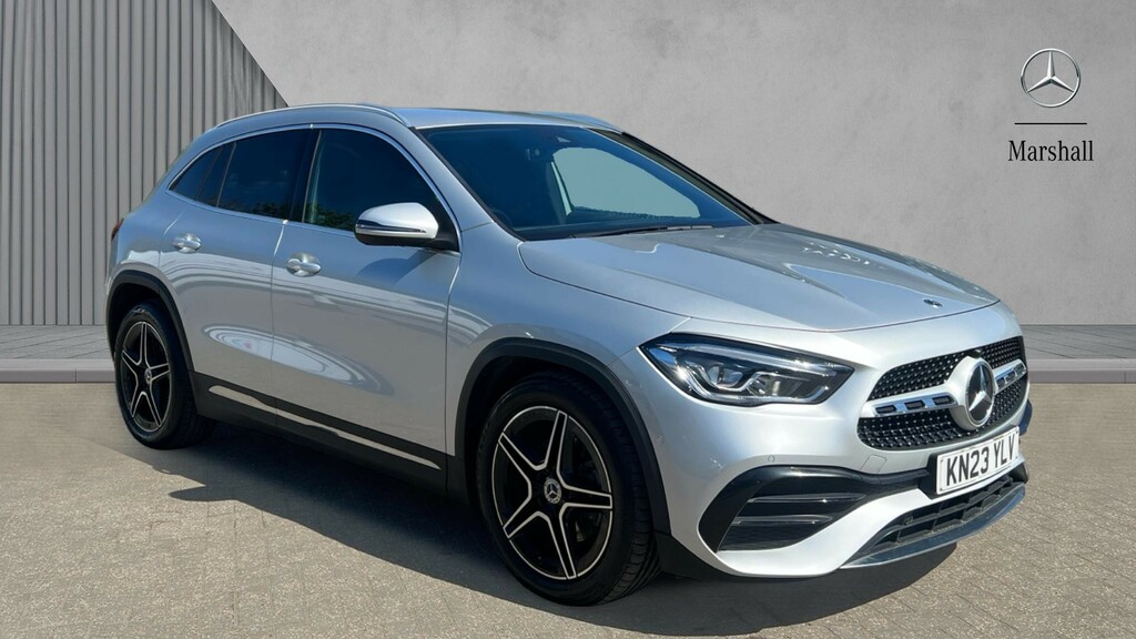 Mercedes-Benz GLA Class Gla 220D 4Matic Amg Line Executive Silver