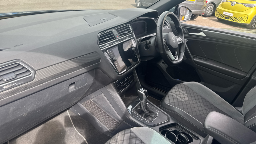 Volkswagen Tiguan Tiguan 2.0 Tdi R-line Dsg FY73CWO Grey #2
