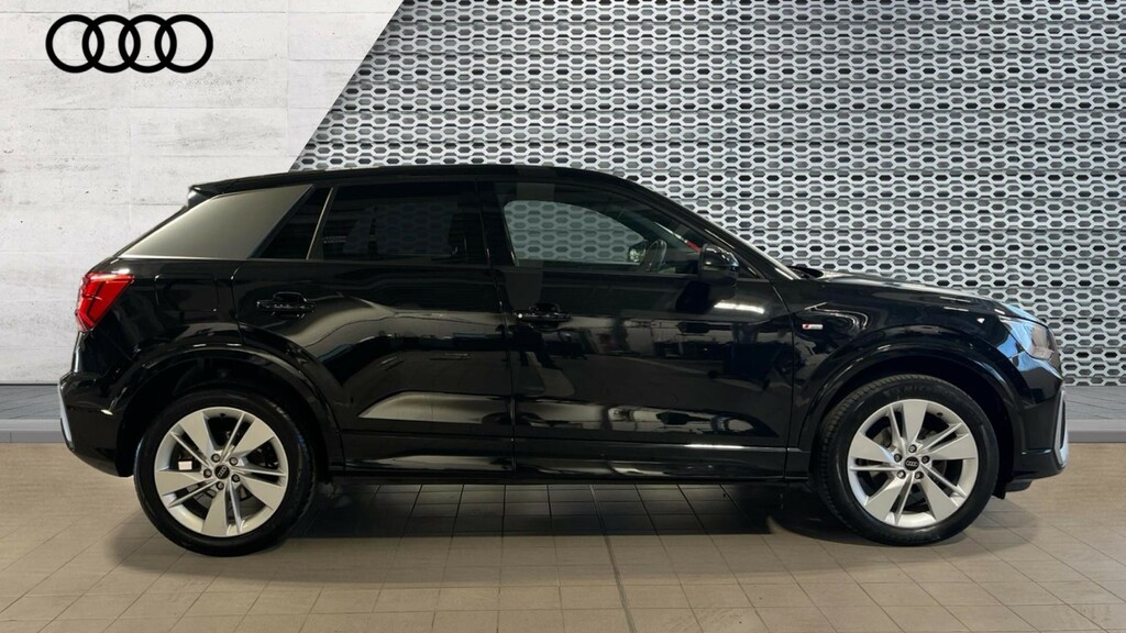 Audi Q2 Q2 35 Tfsi S Line S Tronic LY23RYJ Black #4