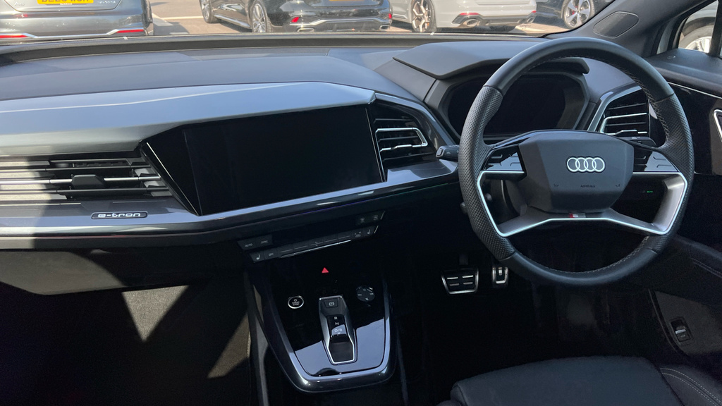 Audi Q4 E Tron Q4 210Kw 45 Quattro 82Kwh S Line Leather KY25FHU White #2