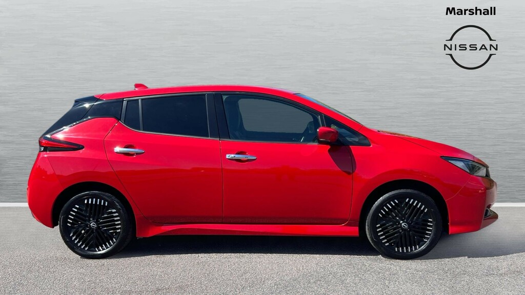 Nissan Leaf Leaf 160Kw E N-connecta 59Kwh AK72DWX Red #3