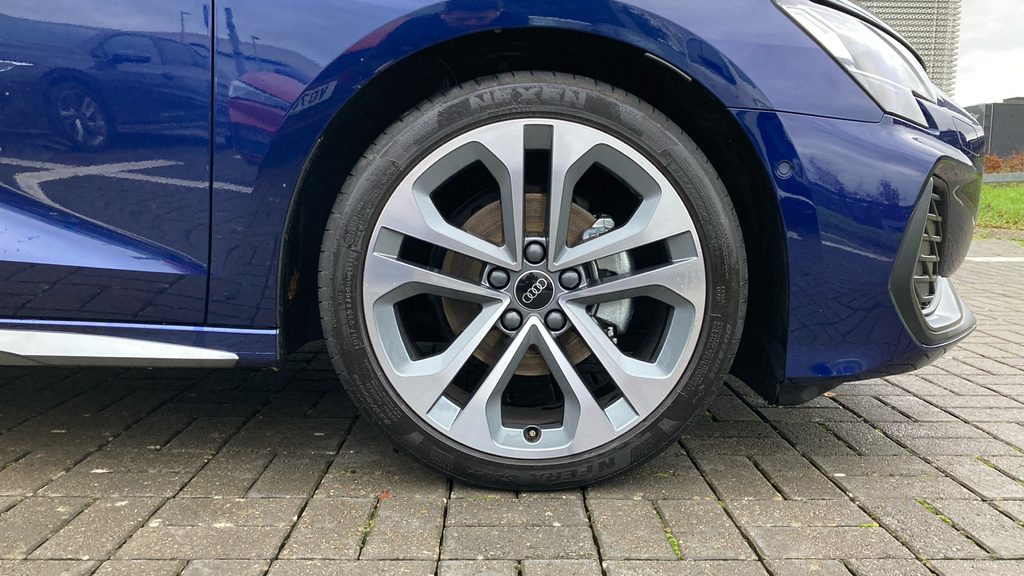 Audi A3 A3 1.5 Tfsi 116 S Line S Tronic Tech Pack OY75ZNM Blue #5
