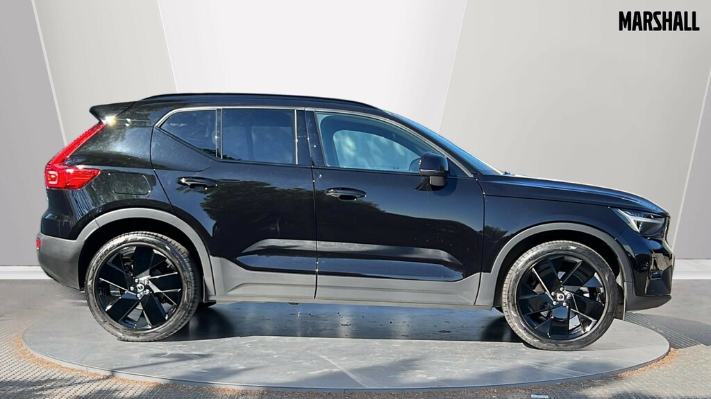 Volvo XC40 Xc40 2.0 B3p Plus Black Edition FE75YFV Black #3