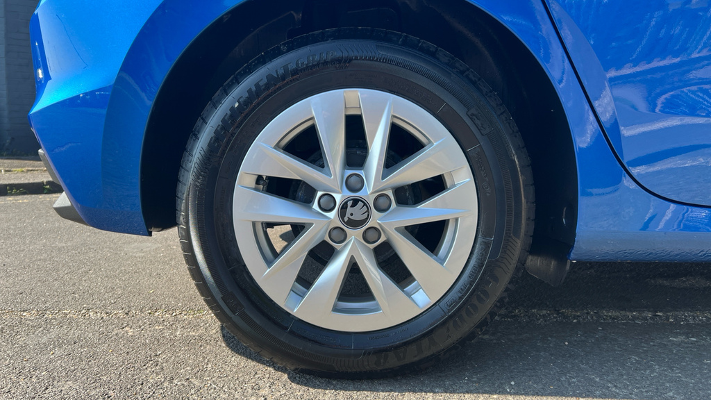 Skoda Fabia Fabia 1.0 Mpi 80 Se Edition Blue #5