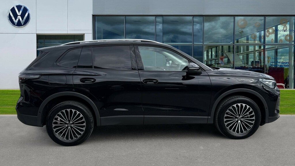 Volkswagen Tiguan Tiguan 1.5 Tsi Ehybrid Match Dsg GL25OLC Black #4