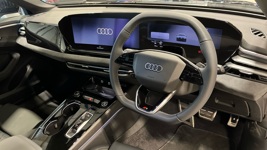 Audi A5 Audi A5 Avant Black Edition E-hybrid Quattro 299 P LX26OWM Blue #6