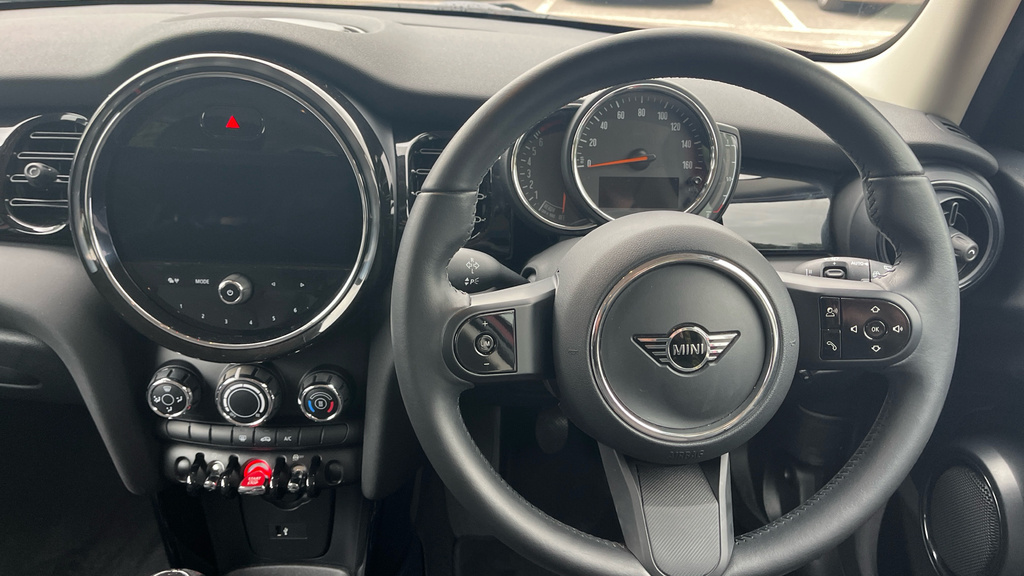 Mini Hatch Hatchback 1.5 Cooper Classic VN21EHB Red #5