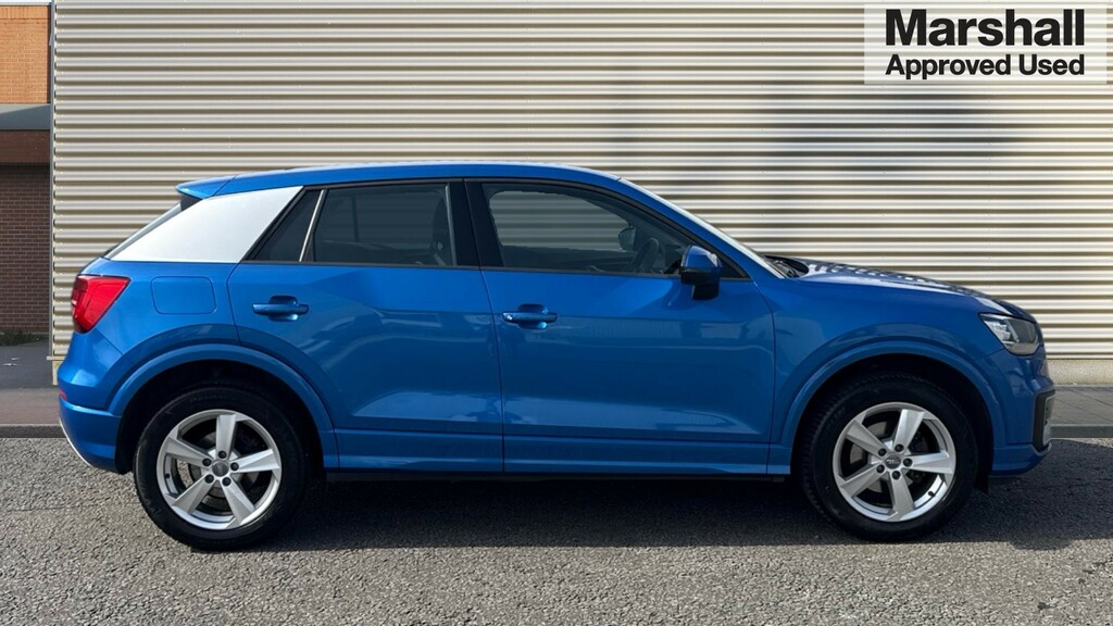 Audi Q2 Q2 35 Tfsi Sport S Tronic RN19OSB Blue #2