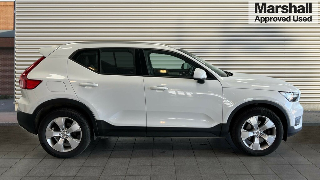 Volvo XC40 Xc40 2.0 T4 Momentum Pro Awd Geartronic DN56BET White #2