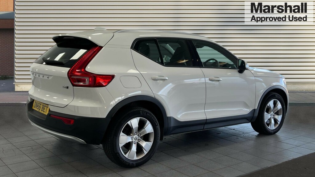 Volvo XC40 Xc40 2.0 T4 Momentum Pro Awd Geartronic DN56BET White #3