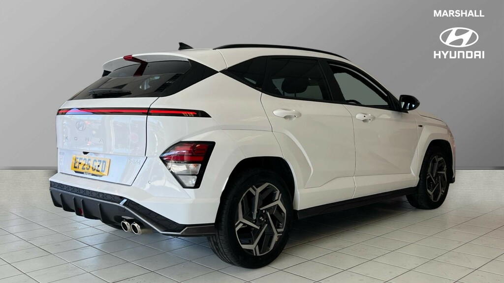 Hyundai Kona Kona 1.6 Hybrid 129 N Line Dct EF25GZD White #3