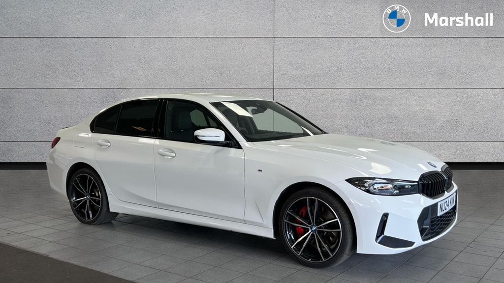 BMW 3 Series 3 Series 330E M Sport Step White