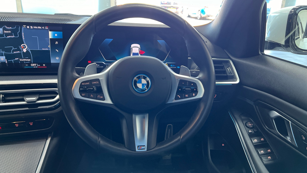 BMW 3 Series 3 Series 330E M Sport Step NU24KKW White #5