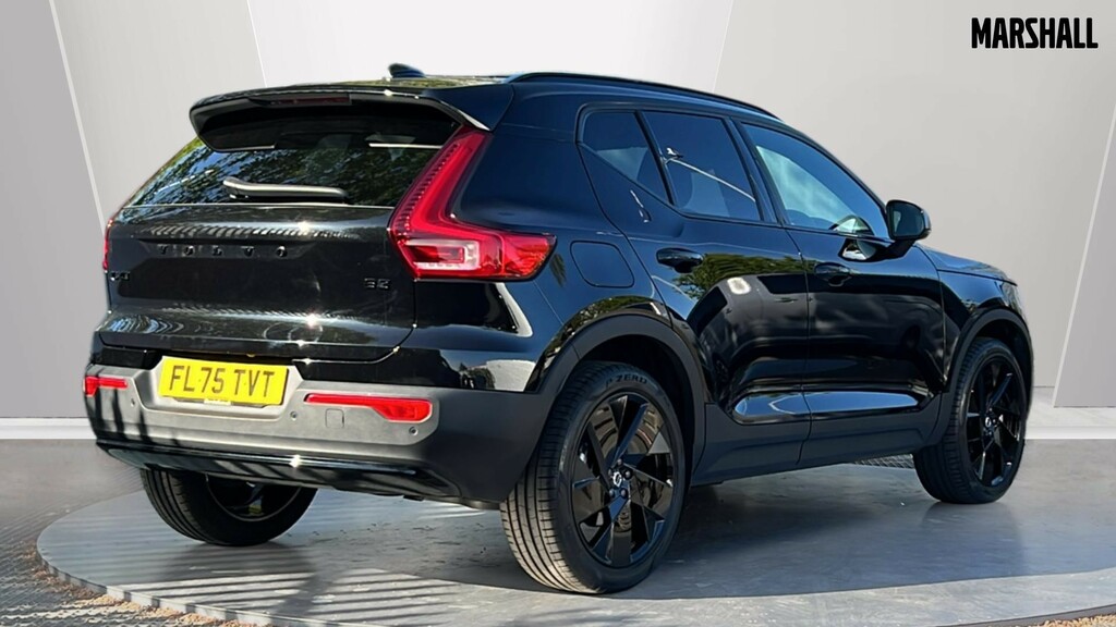 Volvo XC40 Xc40 2.0 B3p Plus Black Edition FL75TVT Black #2
