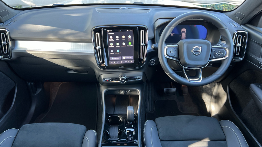 Volvo XC40 Xc40 2.0 B3p Plus Black Edition FL75TVT Black #5