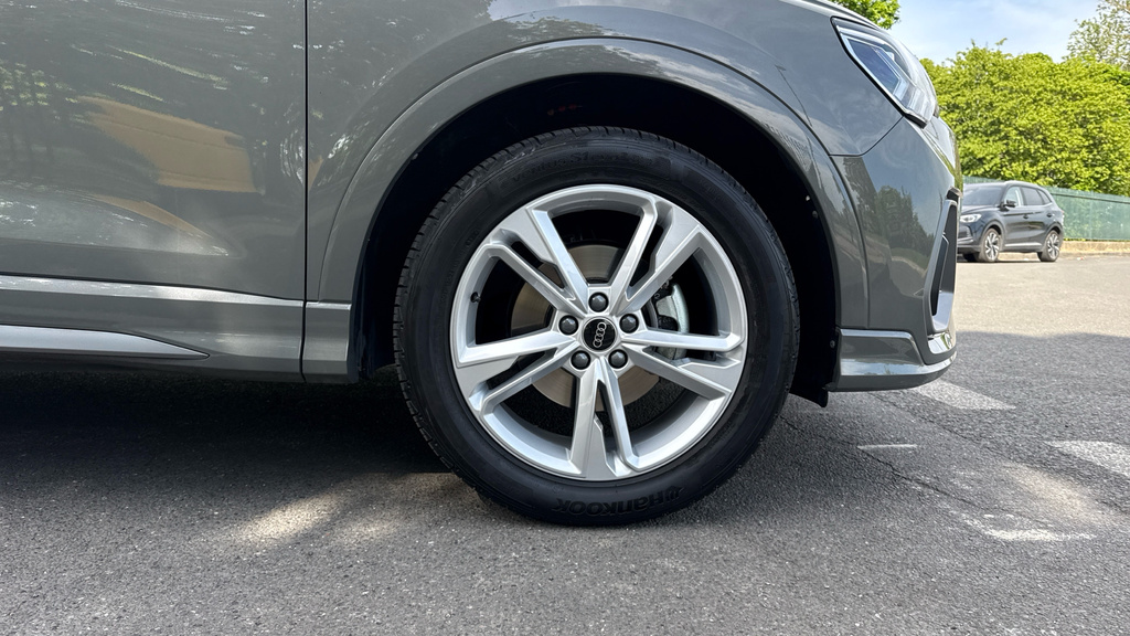 Audi Q3 Q3 35 Tfsi S Line S Tronic Leather LV75GWK Grey #5