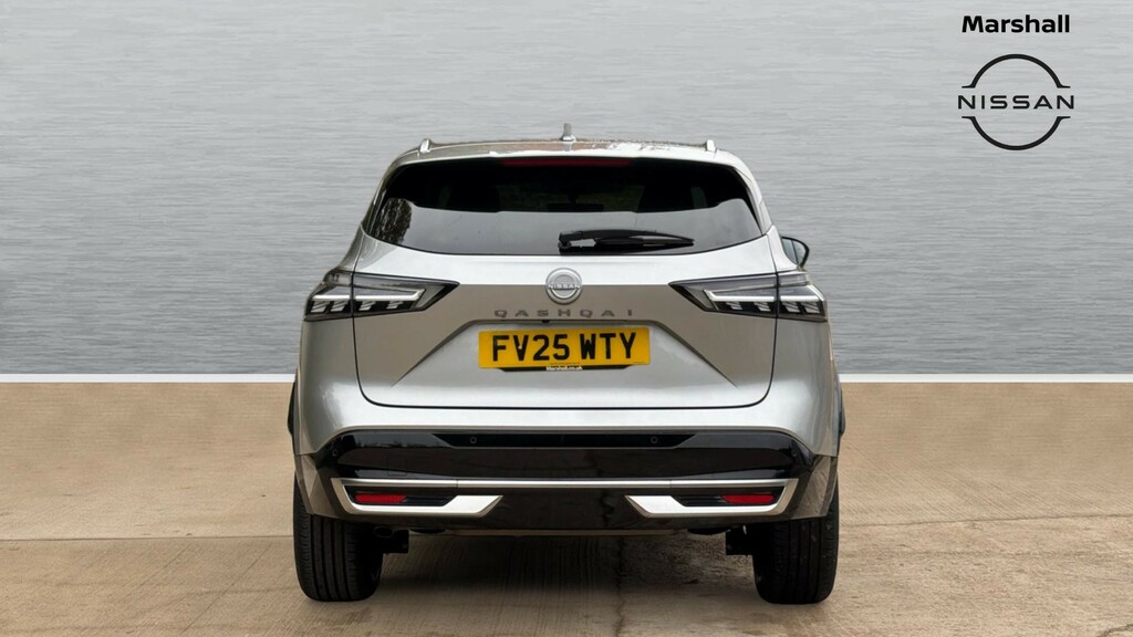 Nissan Qashqai Qashqai 1.3 Dig-t Mh Tekna FV25WTY Silver #6