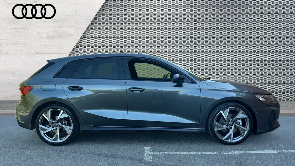 Audi A3 A3 1.5 Tfsi 150 Black Edition S Tronic WG75UWH Grey #4