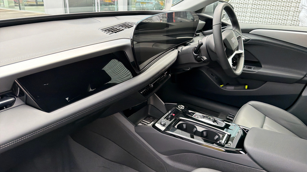 Audi A6 Avant Audi A6 Sportback Sport E-tron 210,00 Kw GJ26ZYZ Grey #2
