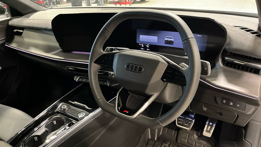 Audi Q3 Audi Q3 Sportback Launch Edition E-hybrid 272 Ps S LV26JSZ White #6