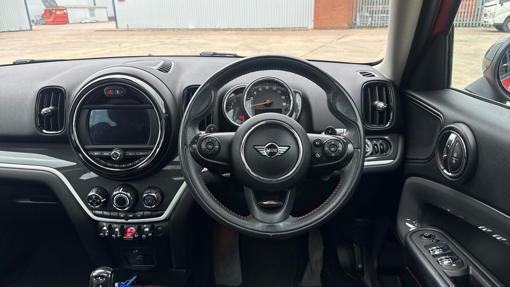 Mini Countryman Countryman 2.0 Cooper S 7 Speed SV68VRJ Red #5