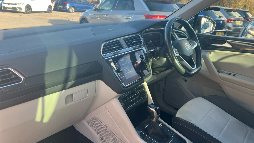 Volkswagen Tiguan Tiguan 2.0 Tdi Elegance Dsg HJ22OBN Grey #2