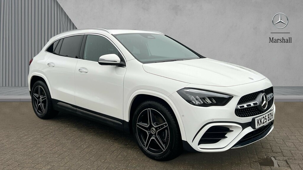 Mercedes-Benz GLA Class Gla 200 Amg Line Executive White