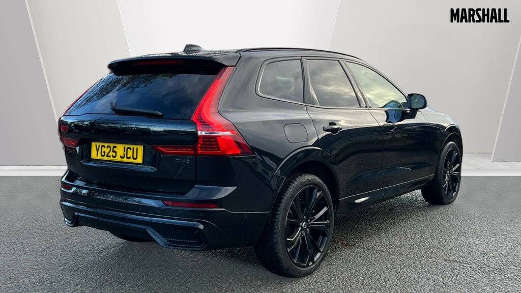 Volvo XC60 Xc60 2.0 B5p Plus Black Edition Awd Geartronic YG25JCU Black #2