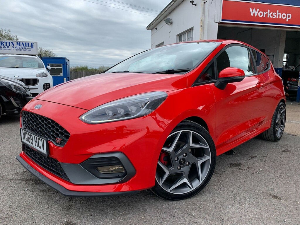 Ford Fiesta 1.5T Ecoboost St-3 Euro 6 Red