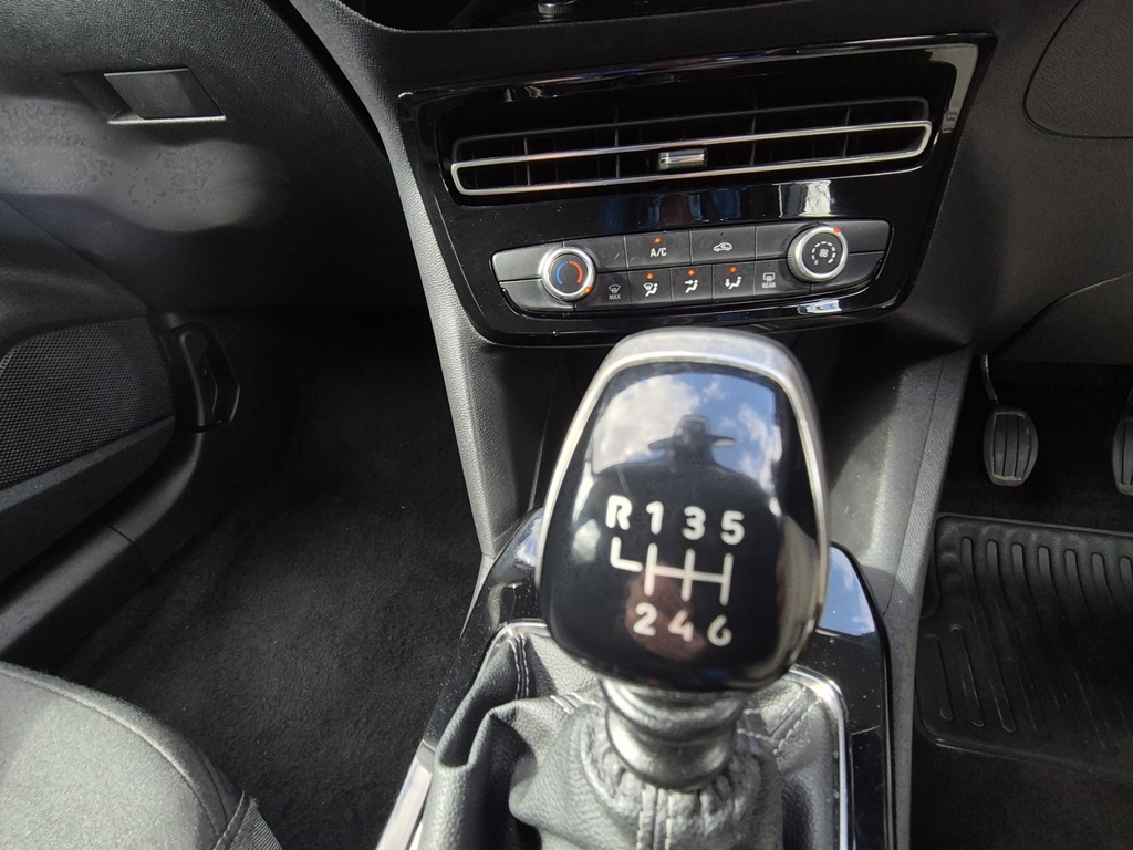 Vauxhall Corsa E Elite Nav Red #17