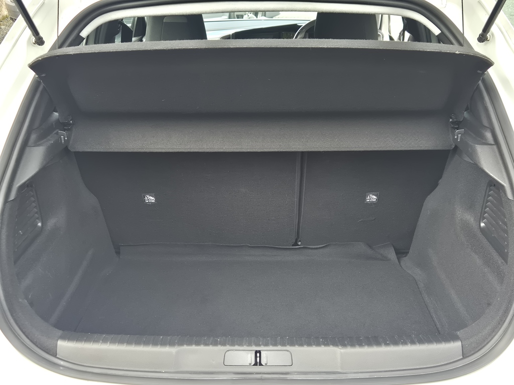 Vauxhall Corsa E Elite Nav Red #11