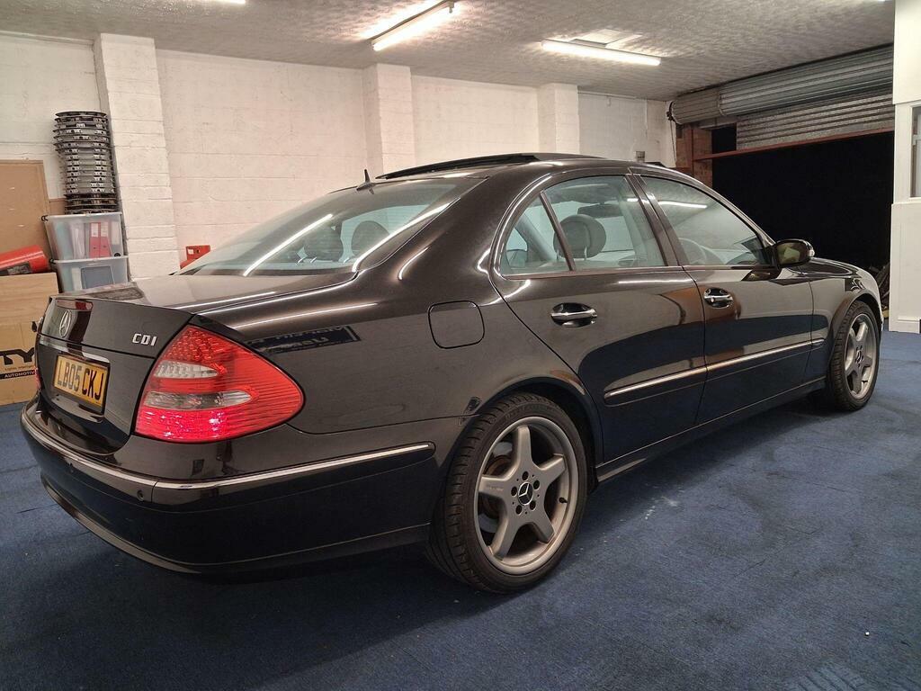 Mercedes-Benz E Class 3.2 E320 Cdi Avantgarde LB05CKJ Black #3