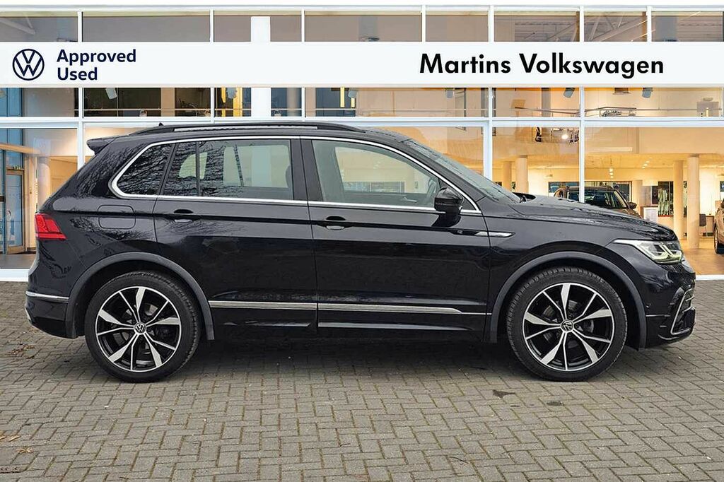 Volkswagen Tiguan 1.5 Tsi 150 R-line Dsg VN73AHU Black #4
