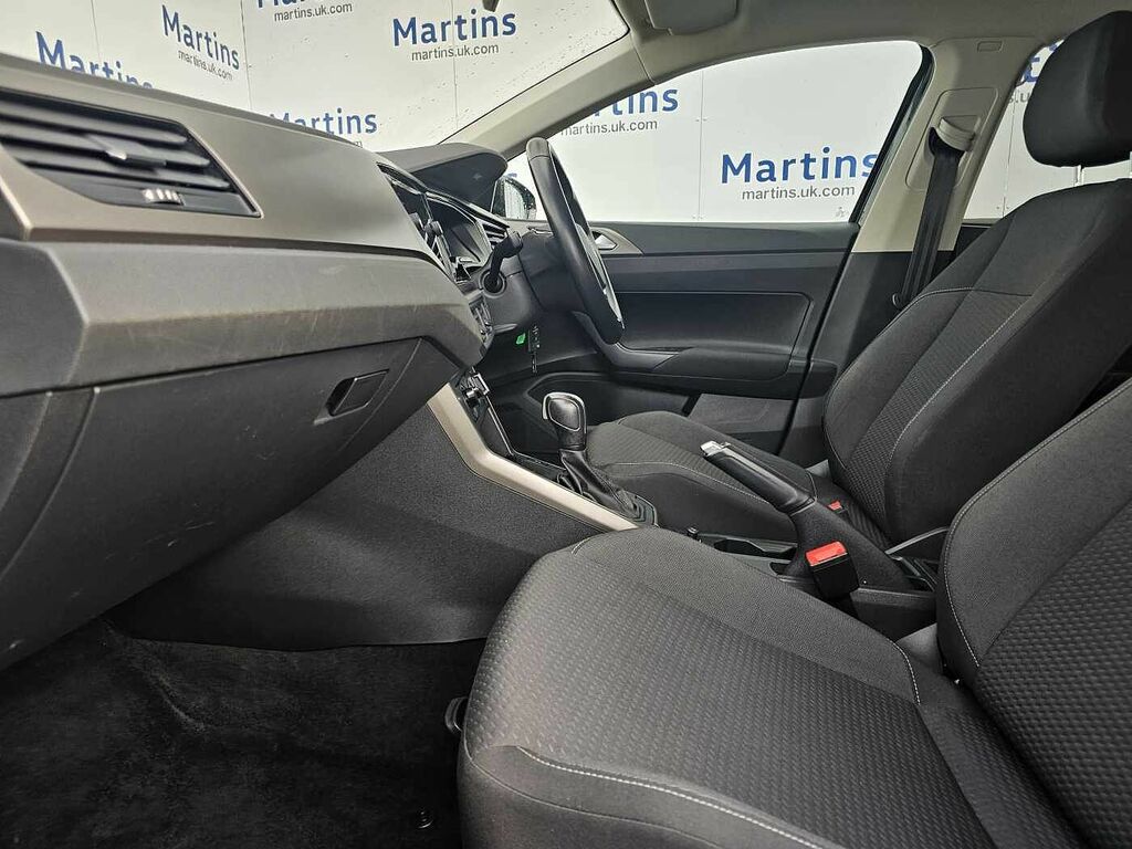 Volkswagen Polo 1.0 Tsi 95 Match Dsg SA71CCD Black #2