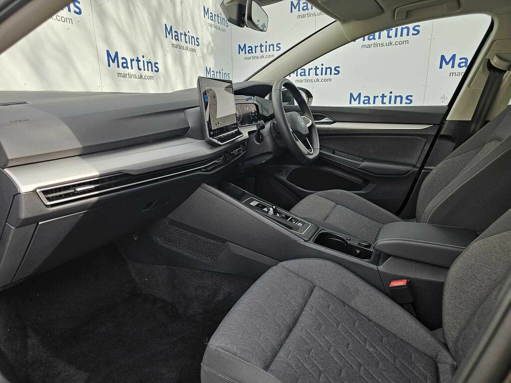 Volkswagen Golf 1.5 Tsi 204 Match Ehybrid Dsg GD25HTL Black #2