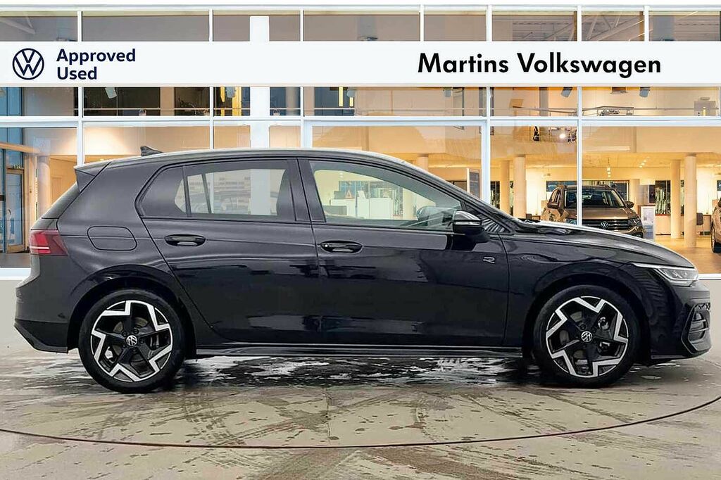 Volkswagen Golf 1.5 Tsi 150 R-line GF25SBX Black #4