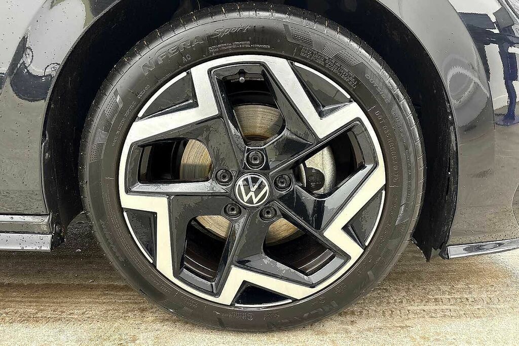 Volkswagen Golf 1.5 Tsi 150 R-line GF25SBX Black #5