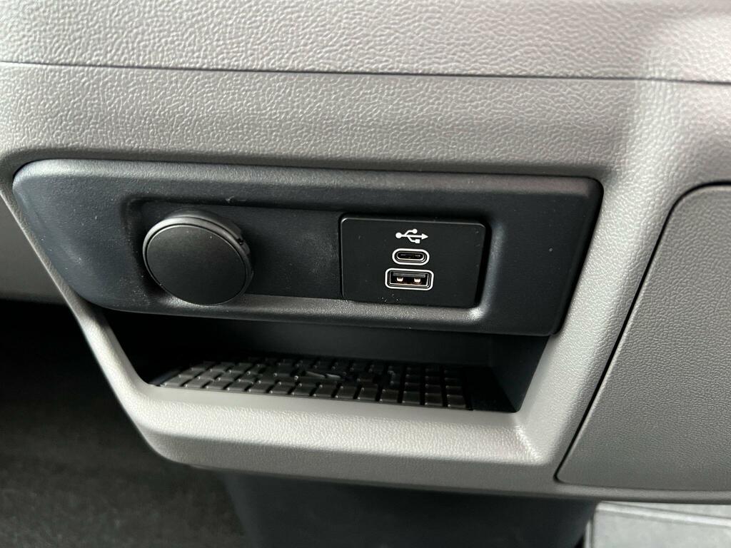 Volkswagen Transporter Shuttle Shuttle 2.0 Tdi T32 S Swb Silver #7