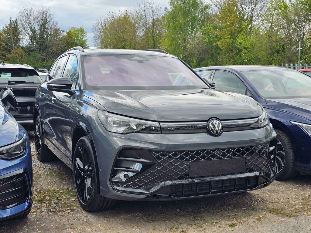 Volkswagen Tiguan 2.0 Tsi Black Edition Dsg 4Motion Euro 6 Ss Grey