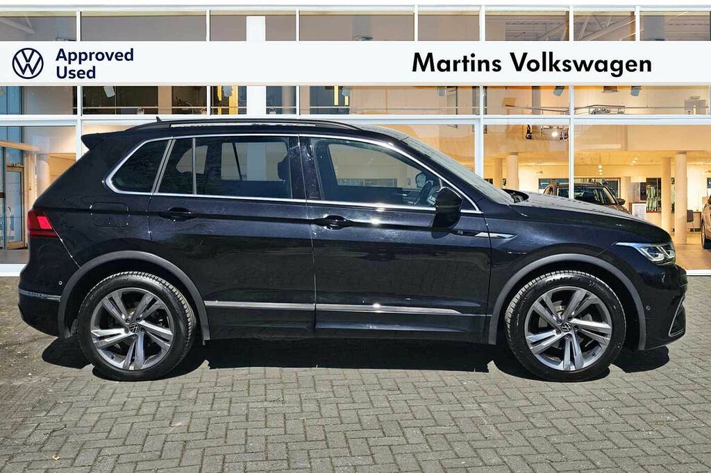 Volkswagen Tiguan 1.5 Tsi 150 R-line Edition Dsg DF72YOE Black #4