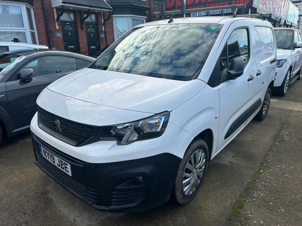 Peugeot Partner 1.6 Bluehdi 1000 Professional Standard Panel Van S NY19JBE White #2