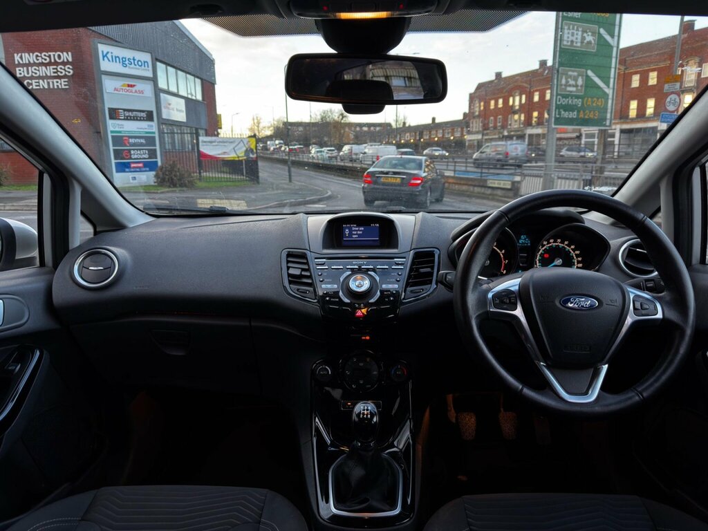 Ford Fiesta 1.0T Ecoboost Titanium Euro 5 Ss GL64XYZ Silver #3