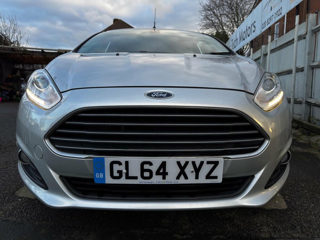 Ford Fiesta 1.0T Ecoboost Titanium Euro 5 Ss GL64XYZ Silver #2
