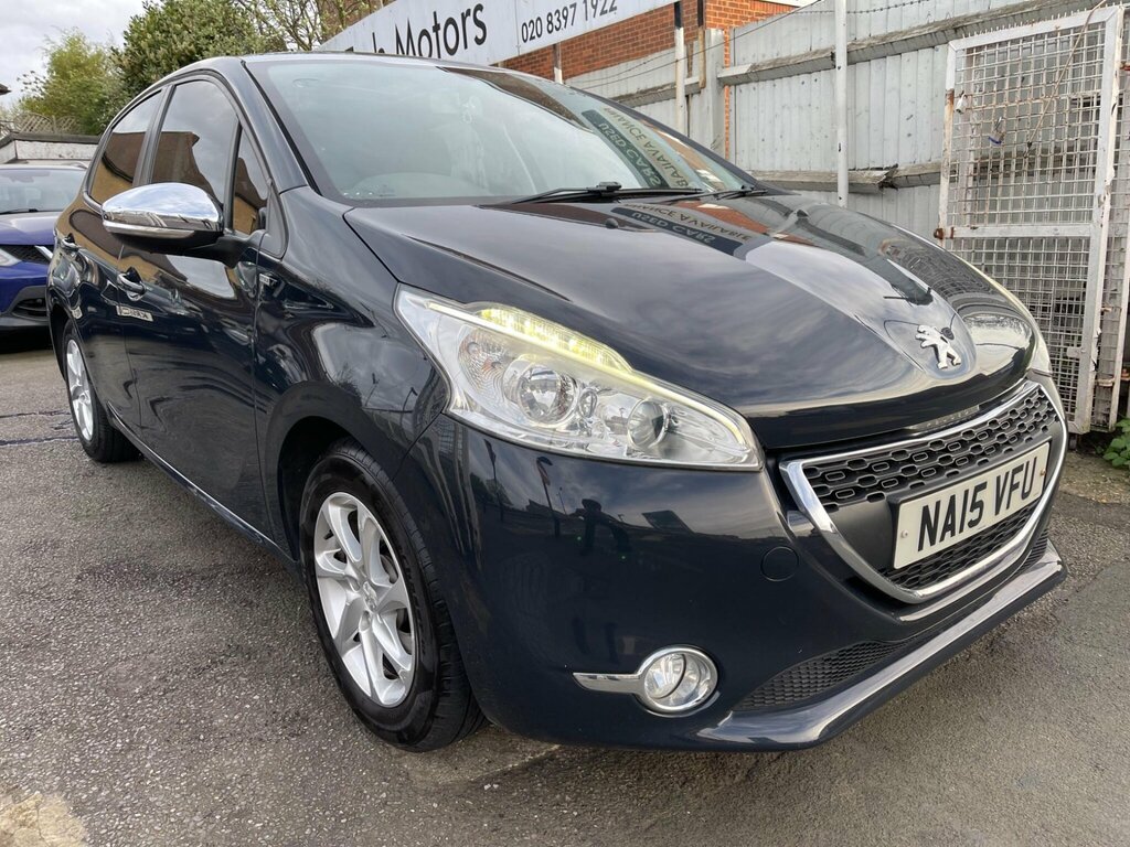 Peugeot 208 1.2 Vti Puretech Style Euro 6 Grey