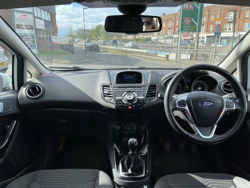 Ford Fiesta 1.0T Ecoboost Titanium Euro 5 Ss GF13WKW White #3